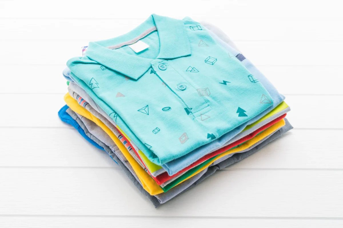 چگونه لباس ها را تا کنیم