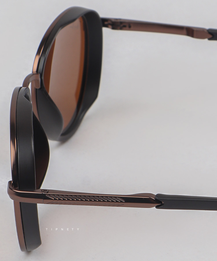 عینک آفتابی قهوه ای برند ری بن 8056