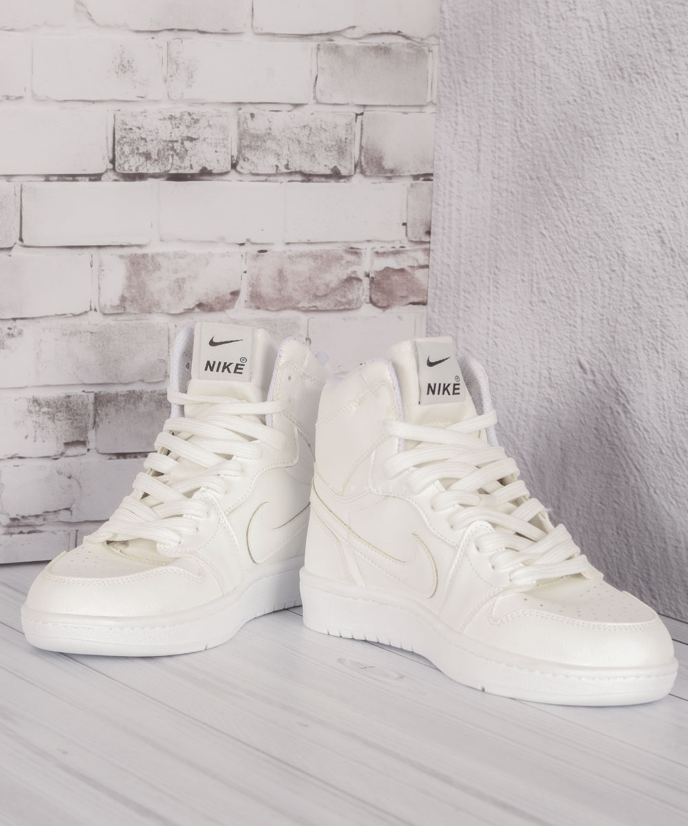 نیم بوت سفید نایک جردن 4117