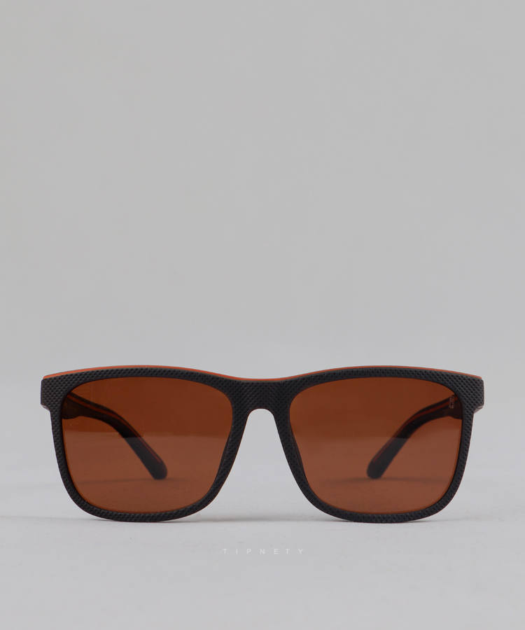 عینک آفتابی نارنجی برند اوگا 2022