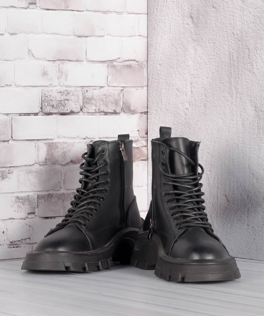 نیم بوت مردانه مشکی زیپ دار 1840