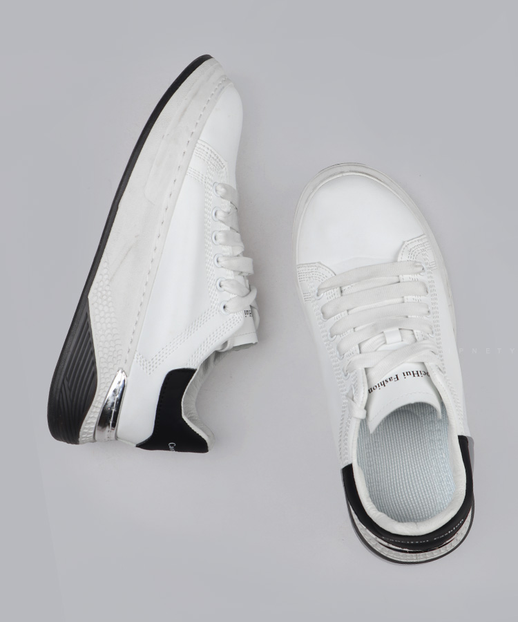 کفش کتونی سفید و مشکی اسپرت 0002