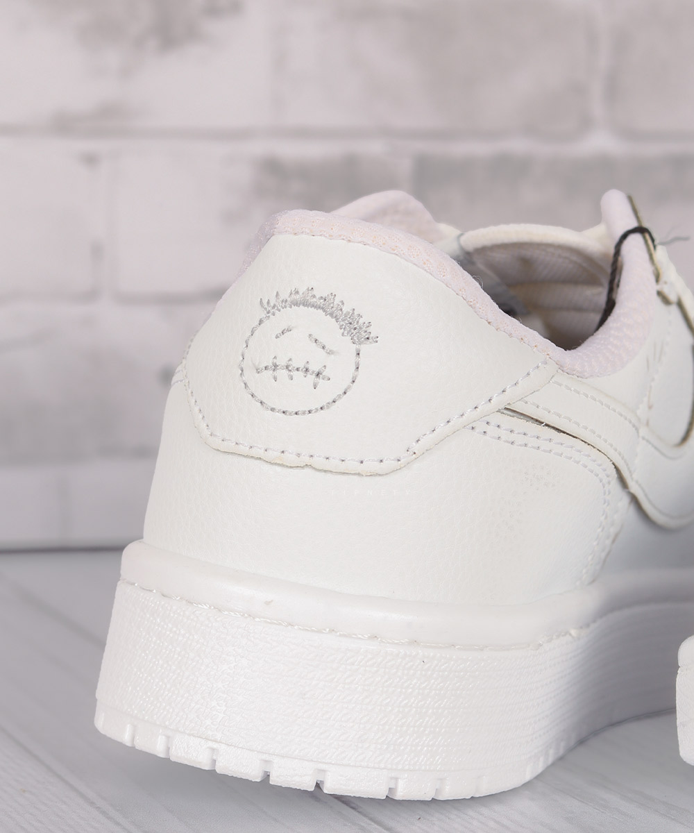 ونس سفید نایک و اسپرت 3379