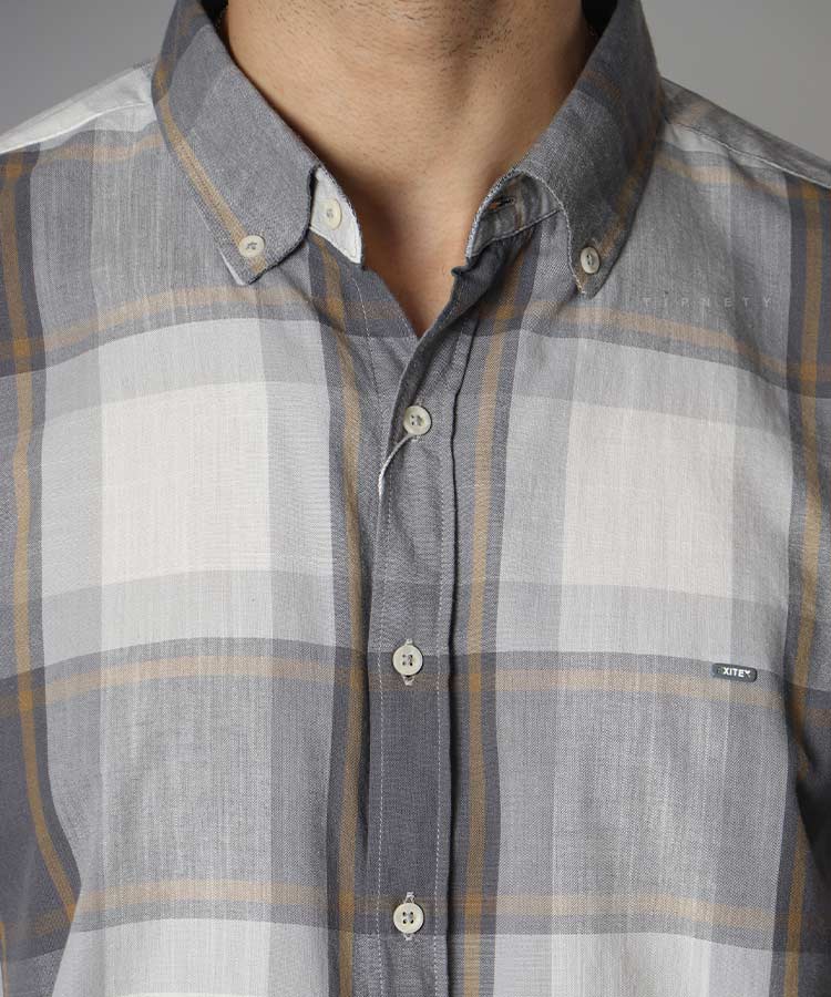 پیراهن مردانه آستین بلند چهارخانه 0224